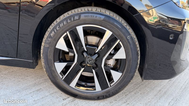 Peugeot 208 1.2 100CH S&S ALLURE - GARANTIE 12 MOIS - CAPTEURS AV ET AR (image 11)