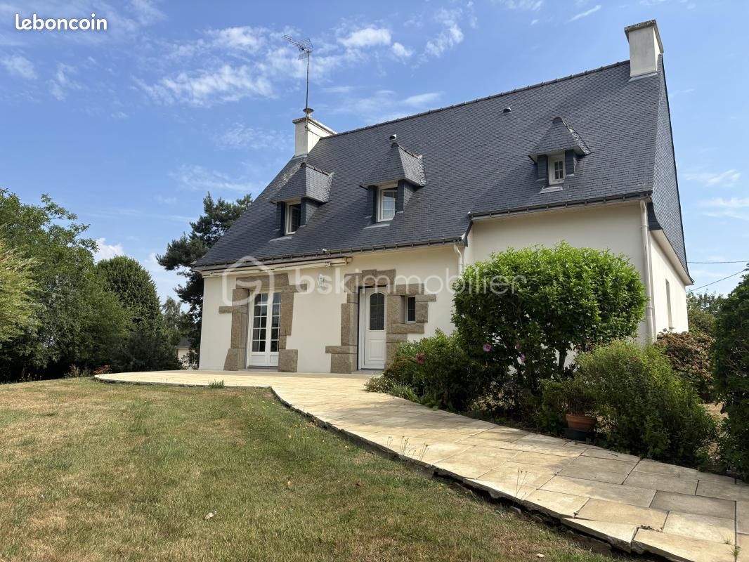 Maison 5 pièces 135 m² · à Pleugriffet · 135 m² · 238 700 €