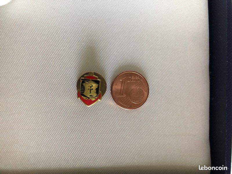 Boutonnière Ancienne – Style Militaire – Signée Grandin Montpellier