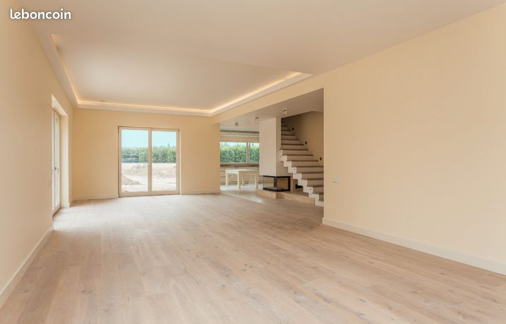 Propriété 6 pièces 121 m²