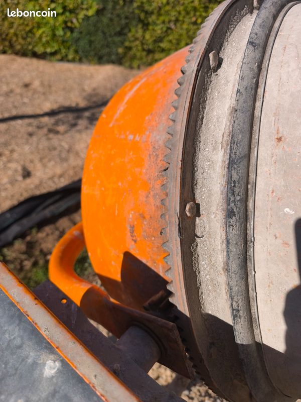 Bétonnière Altrad Betomix 134L - Moteur OK / Prb pignon-Couronne- Roulement (image 5)