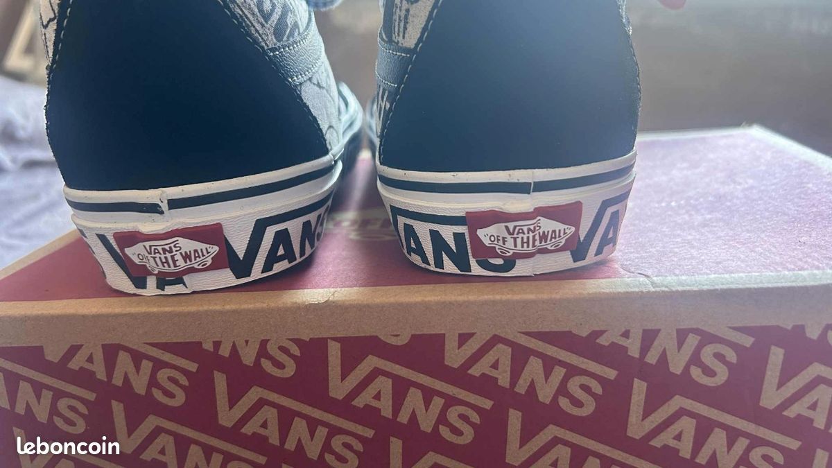 Vans (image 3)