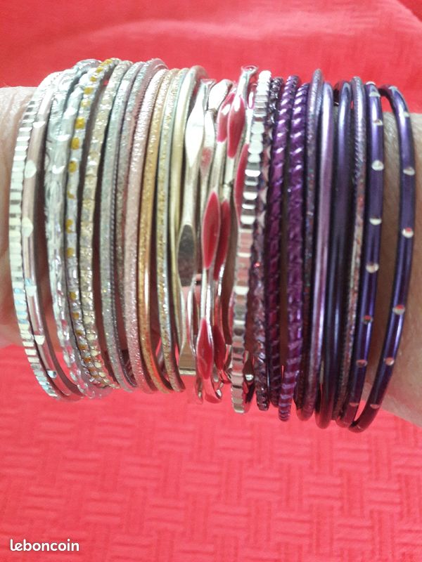 Bracelet (image 1)