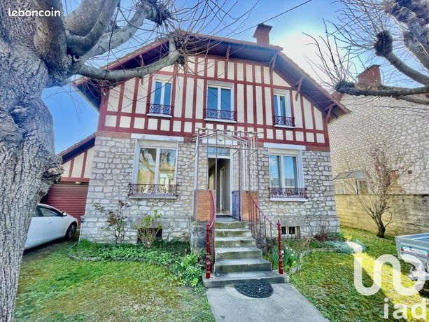 Propriété 6 pièces 134 m²