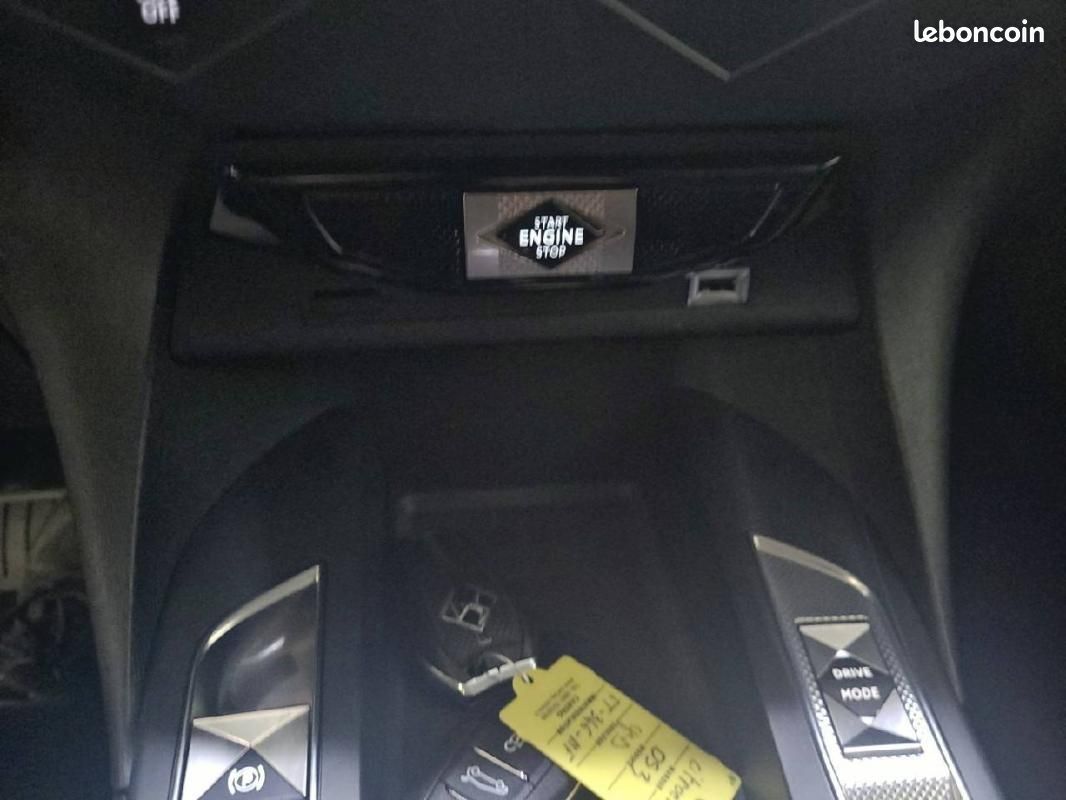 DS 3 Crossback DS3 BlueHDi 130 EAT8 - Grand Chic (image 26)