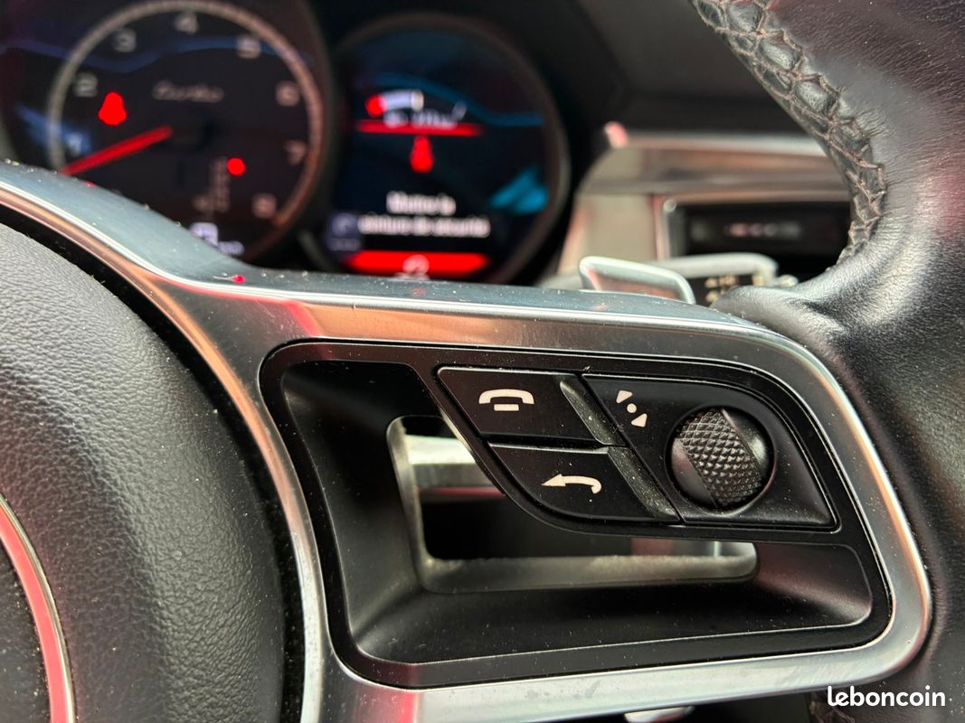 Porsche Macan Turbo PDK 3.6i V6 PACK CHRONO- GARANTIE 12 MOIS (image 26)
