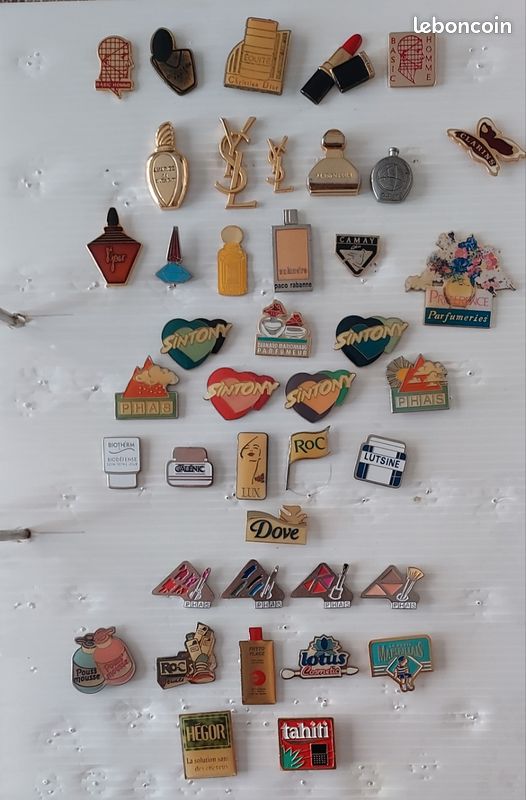 Lot pin's collection PARFUMS-COSMÉTIQUES (image 4)