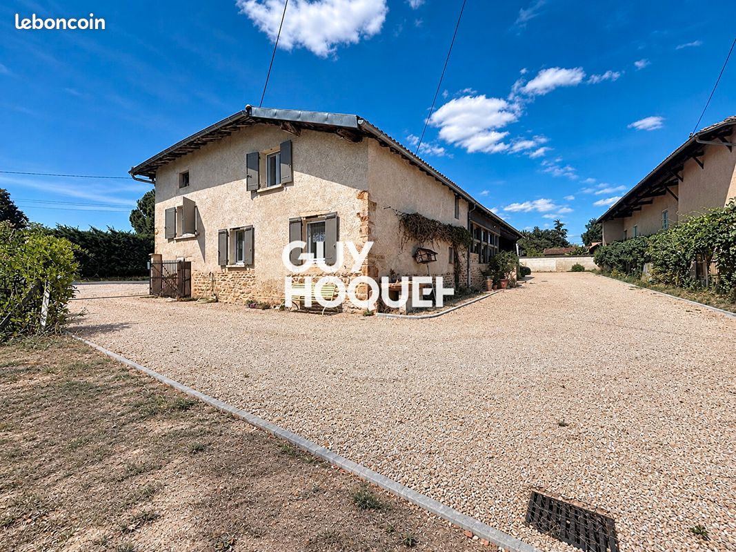 Maison 5 pièces 114 m² · à Saint-Jean-sur-Veyle · 114 m² · 235 000 €