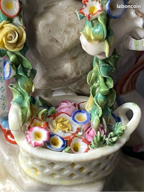 Belle groupe en porcelaine ancienne polychrome de Saxonie (image 8)