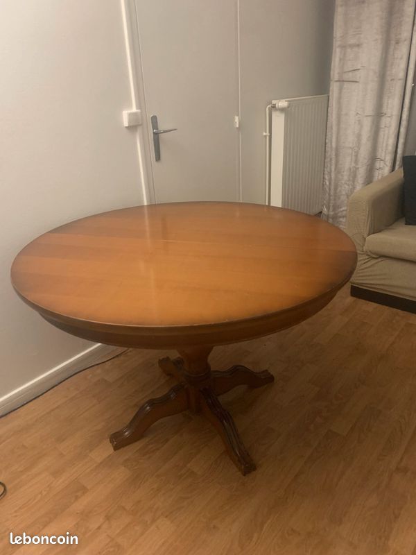 Table à manger ronde en bois (image 2)