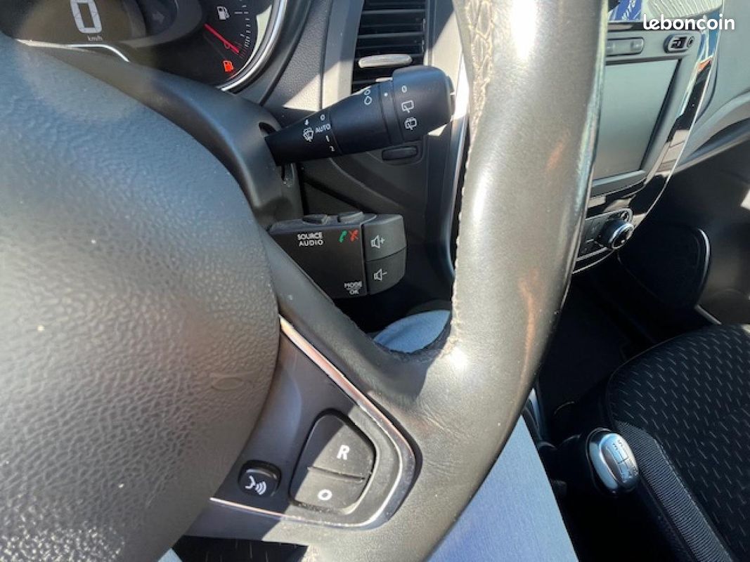 RENAULT CAPTUR 1.5 Energy dCi - 90 E6C Intens (image 18)