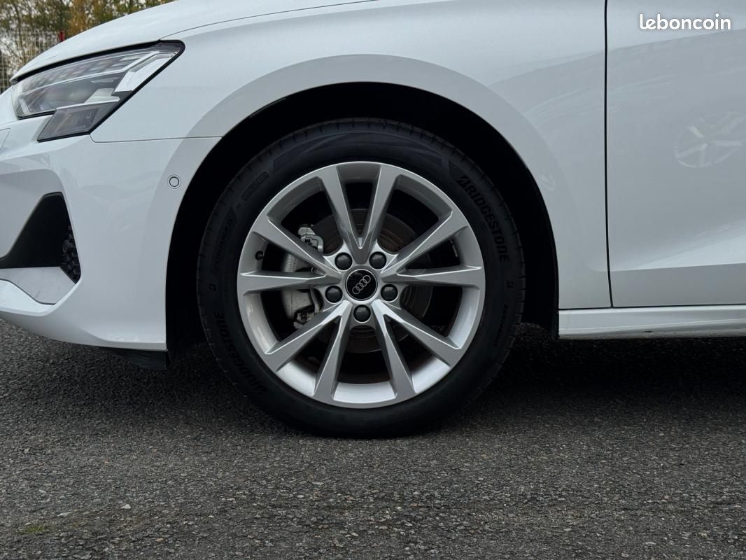 Audi A3 Berline TFSI Mild Hybrid 116 S tronic 7 Design (image 25)
