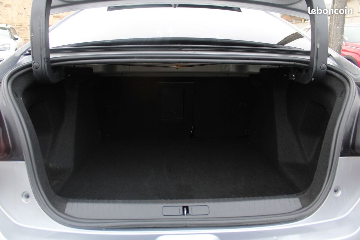 Citroen C4 X SHINE PACK 130 CV EAT8 BOITE AUTO CAMÉRA GRAND GPS USB FULL LEDS TOIT PANO ESP (image 6)