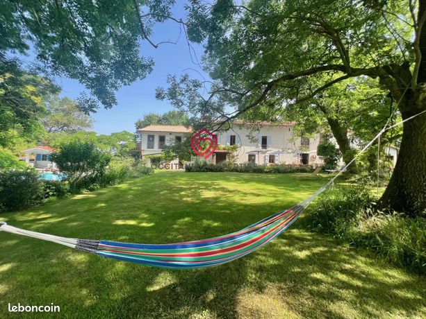 Propriété 17 pièces 403 m²