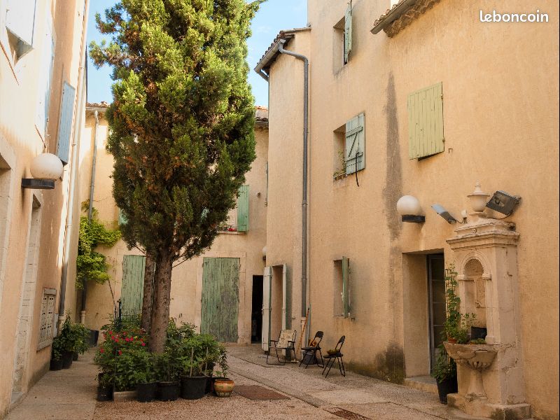 Appartement 1 pièce 28 m² · à Carpentras · 28 m² · 317 €/mois