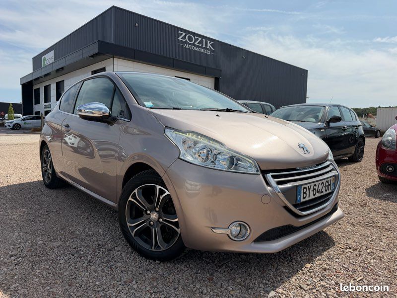 PEUGEOT 208 1.6 HDI 90cv (image 1)