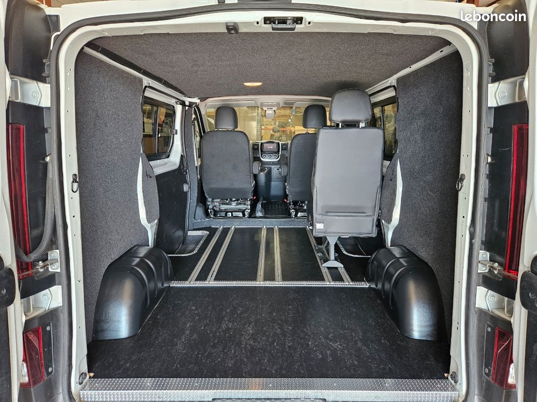 Renault Trafic 5 Places modulables (image 5)