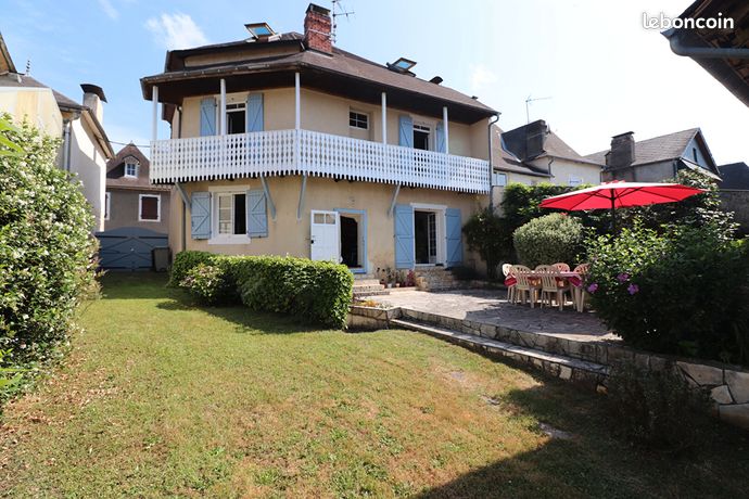 Maison 6 pièces 180 m²