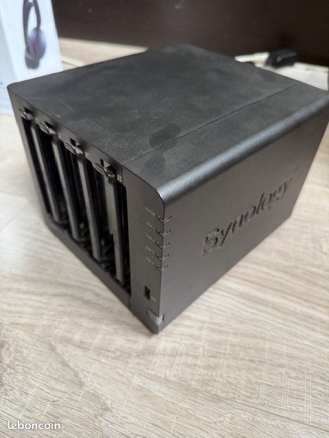 NAS Synologie DS416 (image 2)