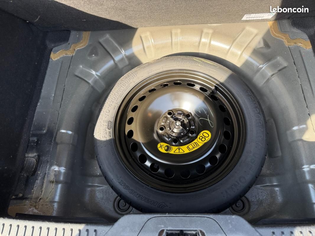 Ford Focus IV 1.0 ECOBOOST 125 S&S ST-LINE (image 20)