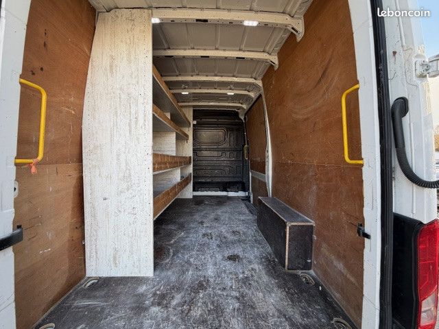 Volkswagen CRAFTER FOURGON VOLKSWAGEN CRAFTER DSG BOITE AUTOMATIQUE Fourgon Business Line Plus L3 H3 GPS TEL ATELIER ATTELAGE ETC... (image 7)