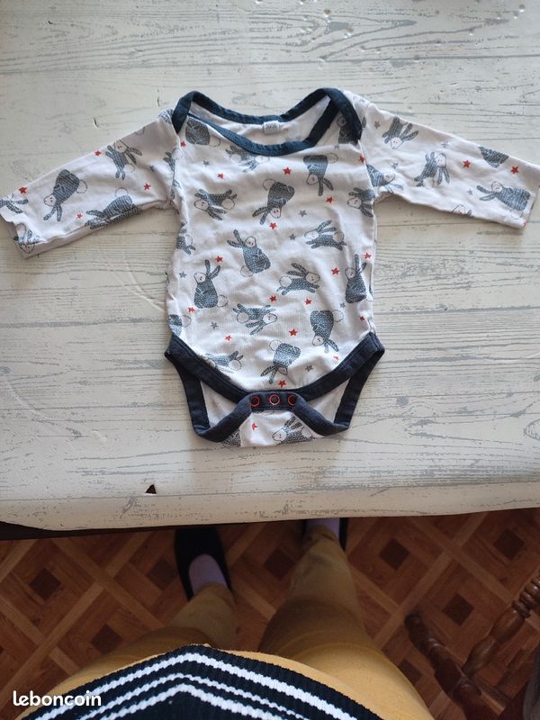 Bodies 1 mois (image 2)