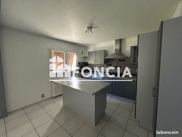 Appartement 3 pièces 69 m² · à Saint-Genis-Pouilly · 69 m² · 1 412 €