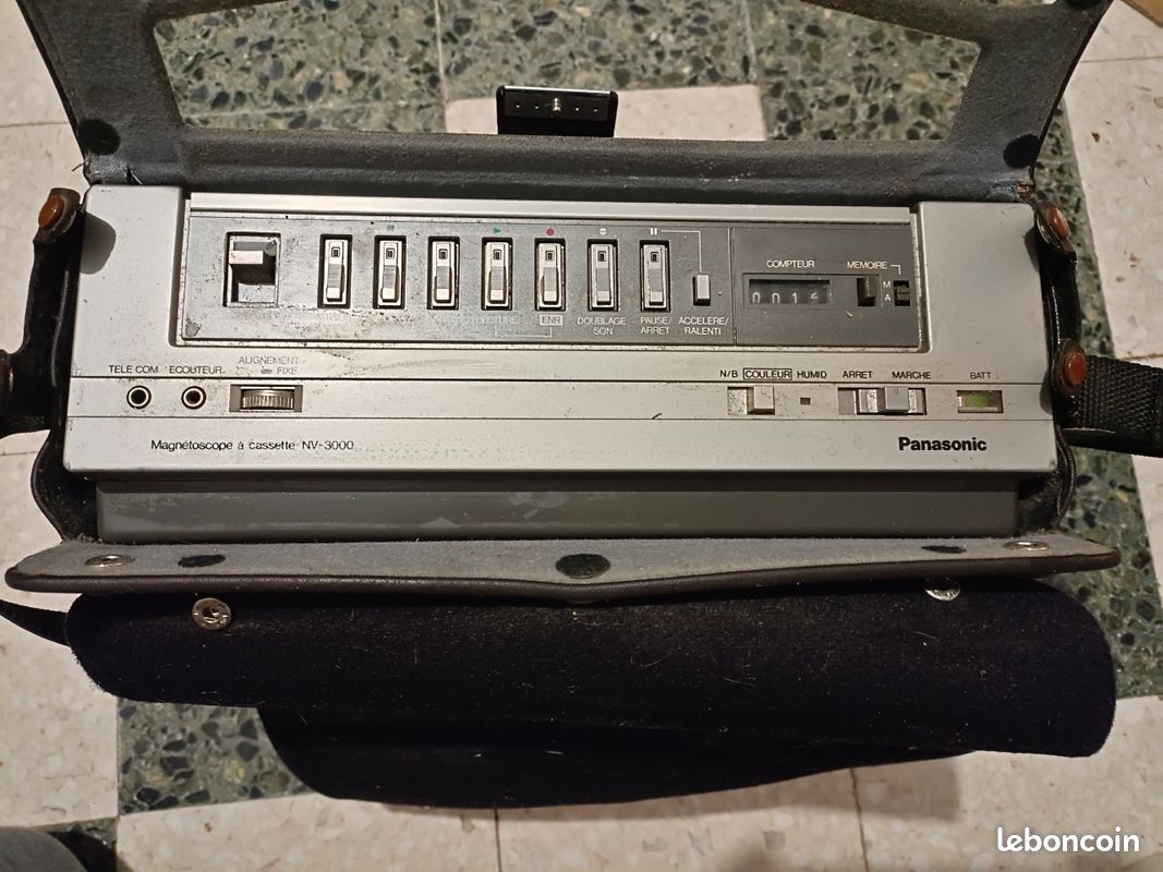 Caméra vidéo couleur Panasonic WV-3100F – avec notice – Vintage rétro - Photo, audio & vidéo