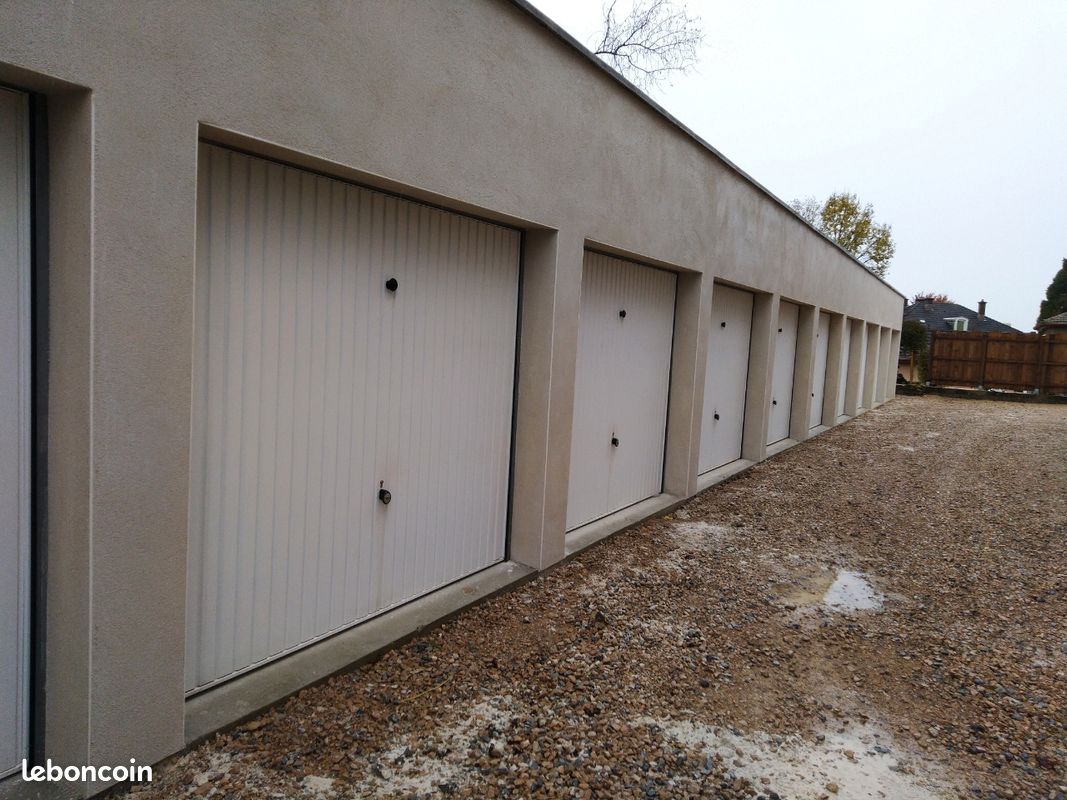 Garage · à Héricourt · 50 €/mois