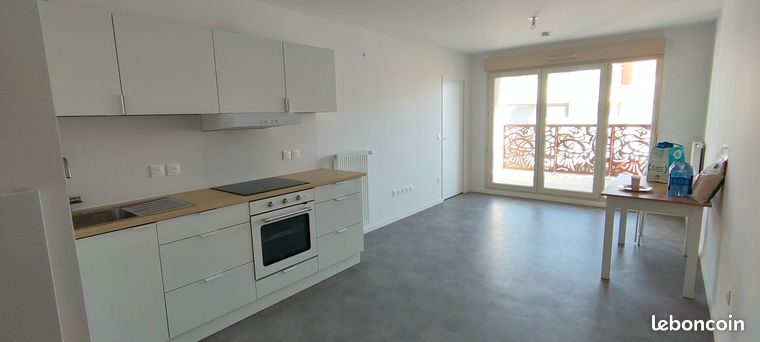 Loue t2 - neuf - meuble - parking - residence - pmr