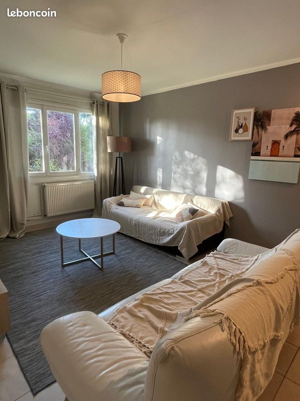 Appartement 3 pièces 65 m² · à Saint-Priest · 65 m² · 1 050 €