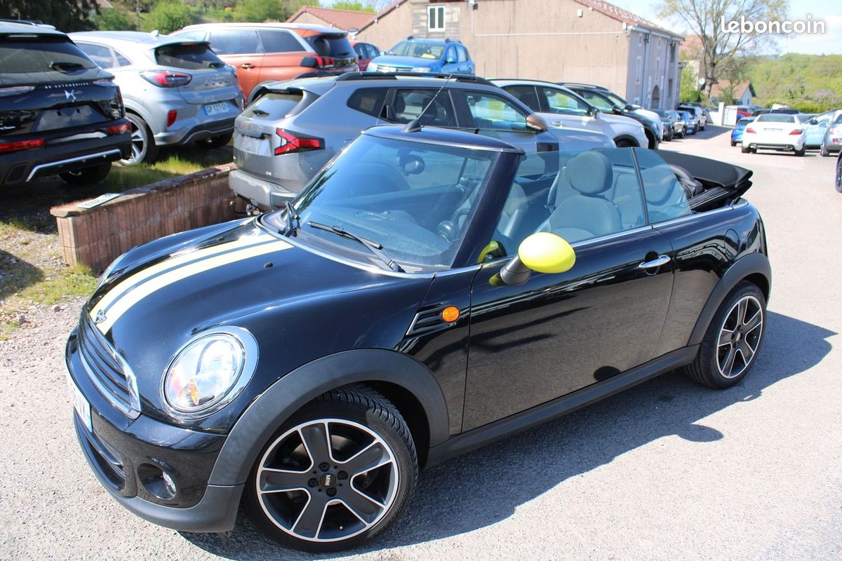 Mini CABRIO ONE CABRIOLET 1L6 ESSENCE 98 CV GPS TACTILE CLIM AUDIO JA 17 RADAR CAPOTE ELECT (image 18)