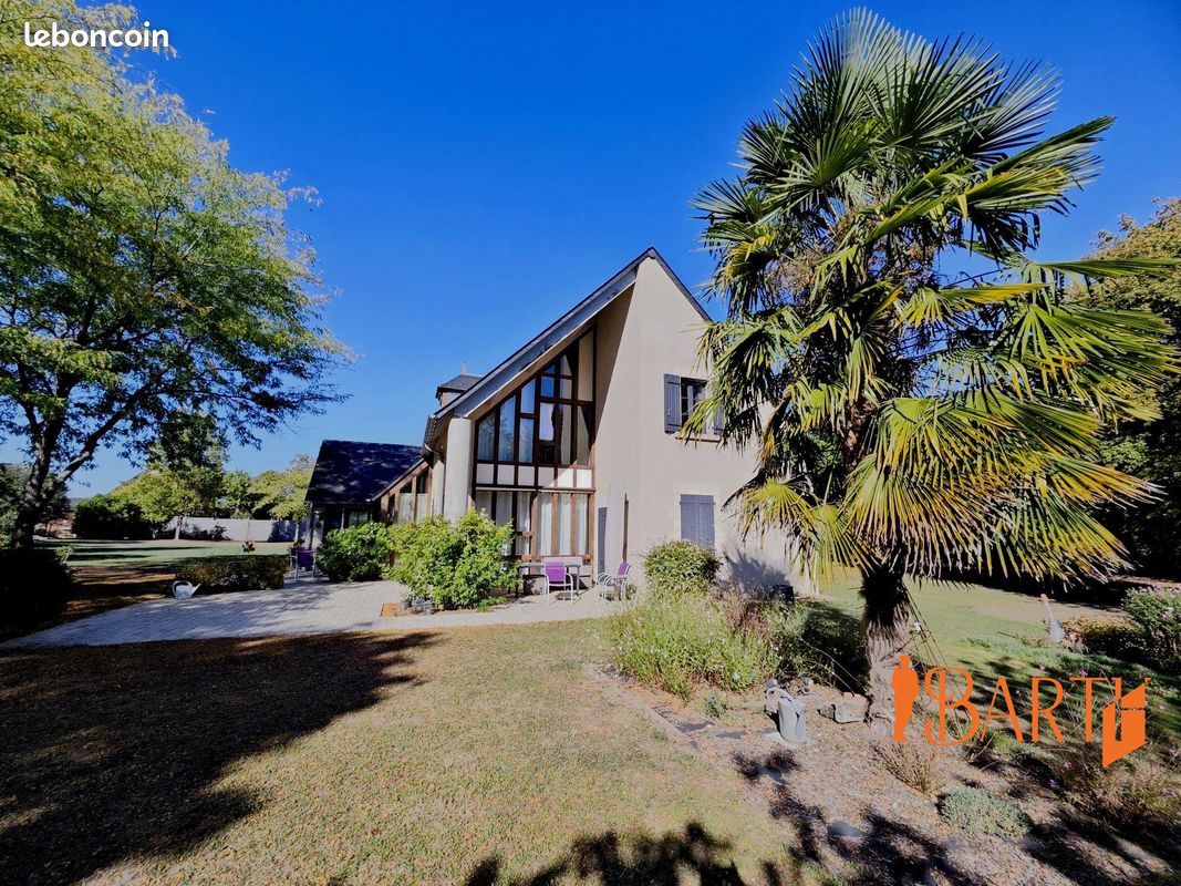Maison 7 pièces 250 m² · à Bourges · 250 m² · 620 000 €