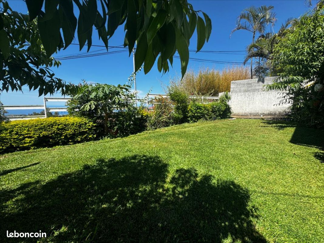 Appartement 3 pièces 99 m² · au Tampon · 99 m² · 147 000 €