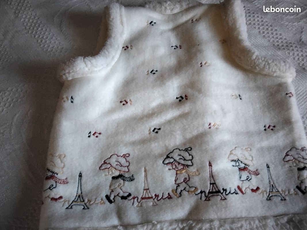 Gilet sans manches enfant effet mouton ans Comme Neuf Vêtements