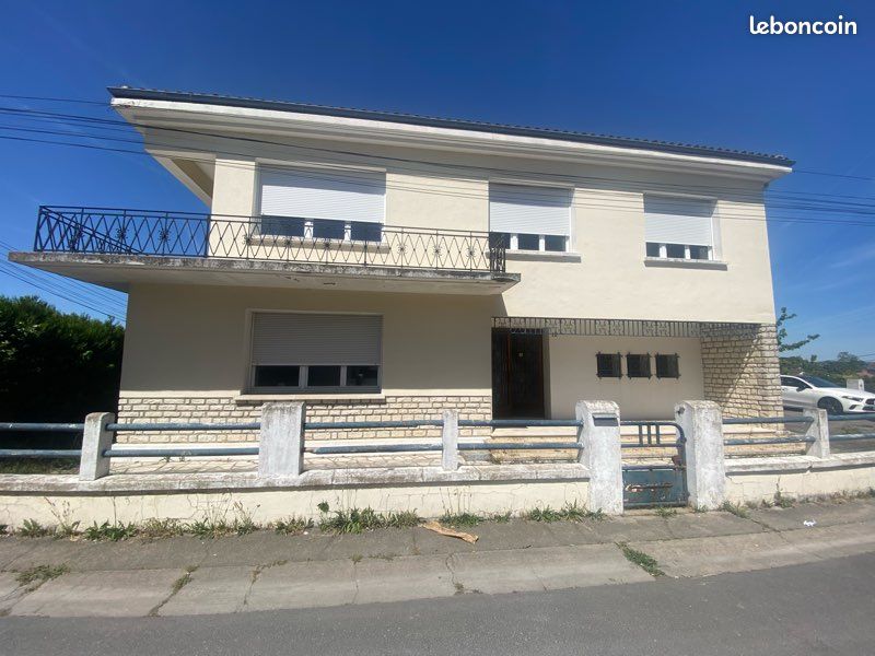 Appartement 4 pièces 115 m² · à Angoulême · 115 m² · 1 050 €/mois
