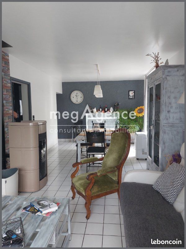 Maison 6 pièces 108 m² - Thouars 79100 (image principale 2)
