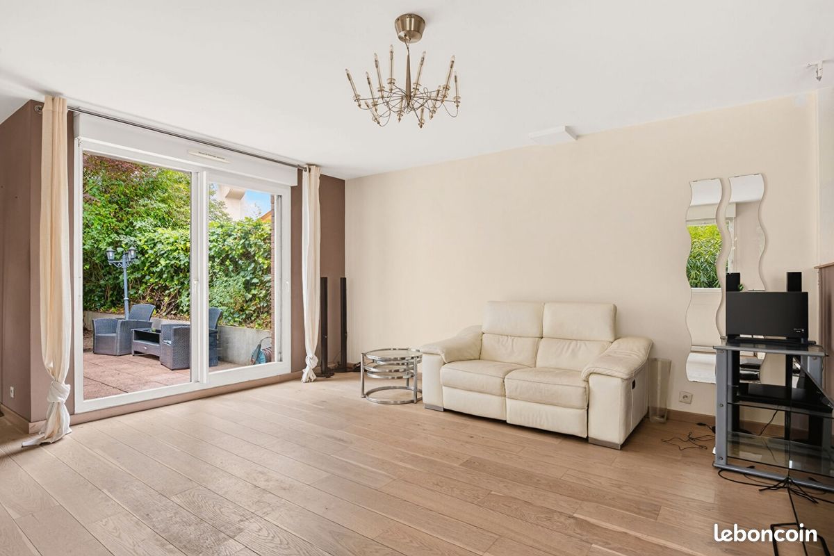 Maison 5 pièces 120 m² · à Issy-les-Moulineaux · 120 m² · 895 000 €