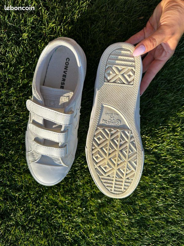 Converse blanches à scratch Taille 37 Chaussures