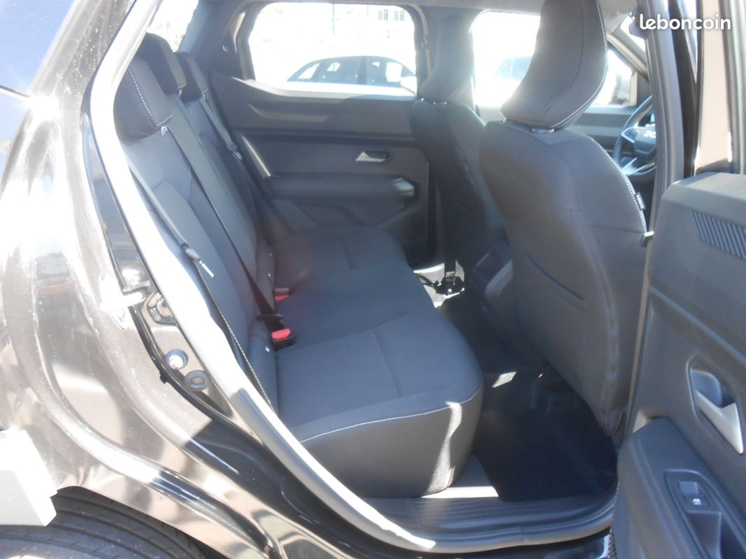 DACIA Duster Hybrid 140 Journey 4 X 2 (image 11)