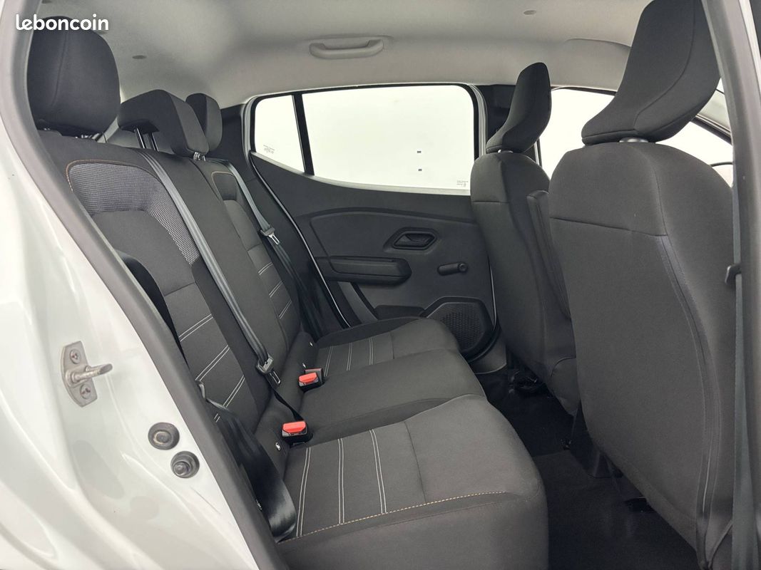 DACIA Sandero TCe 90 Stepway Essential (image 16)