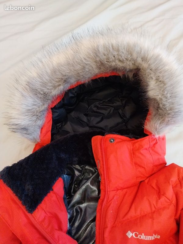 Veste Hardshell Columbia Titanium Rouge Gorpcore – Neuve XS - Vêtements