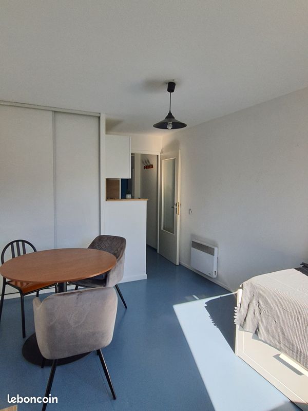 KB meublés. Studio sur le campus Grenoble. Parking gratuit et disponible (image 3)
