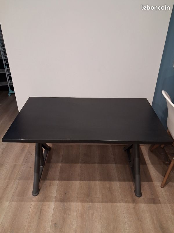 Bureau reglable Ikea Idasen neuf noir et gris (image 1)