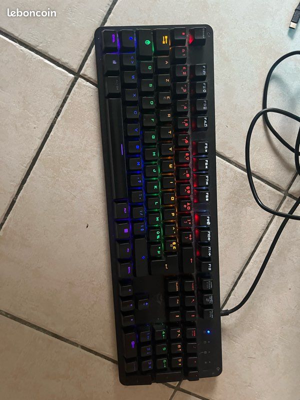 2 claviers rgb (image 2)