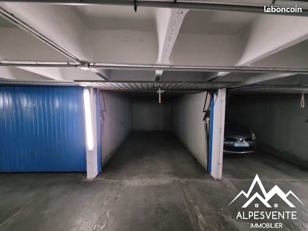Parking 14 m² · à Thonon-les-Bains · 14 m² · 120 €/mois