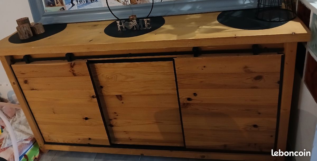 Meuble unique (image 1)