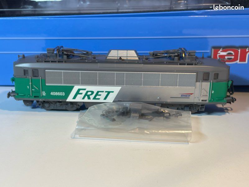 Locomotive électrique BB 22298 Fret - HJ2089 - Jouef Junior - Materiel moteur - Easy Miniatures