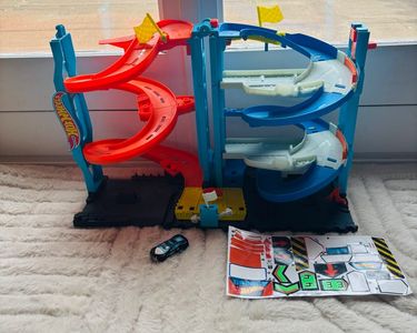 Hot Wheels City Tour Spirale Transformable 2 En 1 Avec Voiture Et Ascenseur - Jouet Dès 3 Ans HKX43
