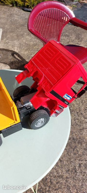 Gros camion bruder (image 3)